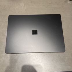 Microsoft Surface Laptop 4 