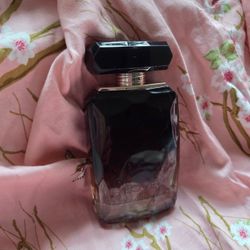 Sofia Vergara Love Eau De Parfum Spray, 3.4 Fl.oz 
(1/4 used  & more than 50% leftover)