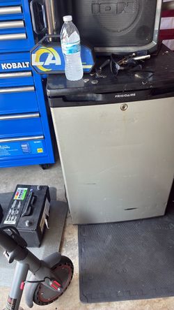 Mini fridge