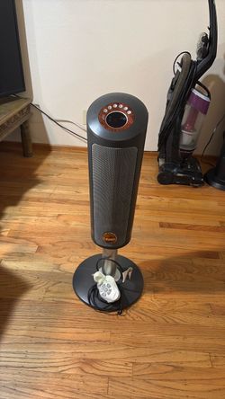 Ceramic floor heater