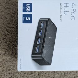 Insignia 4 Port Hub - USB 3.0