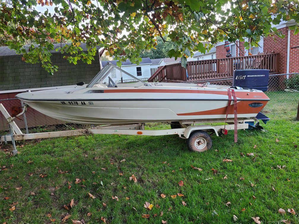 Older boat for sale, needs work, clear title for boat and trailer in hand.