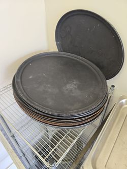 Oval serving trays