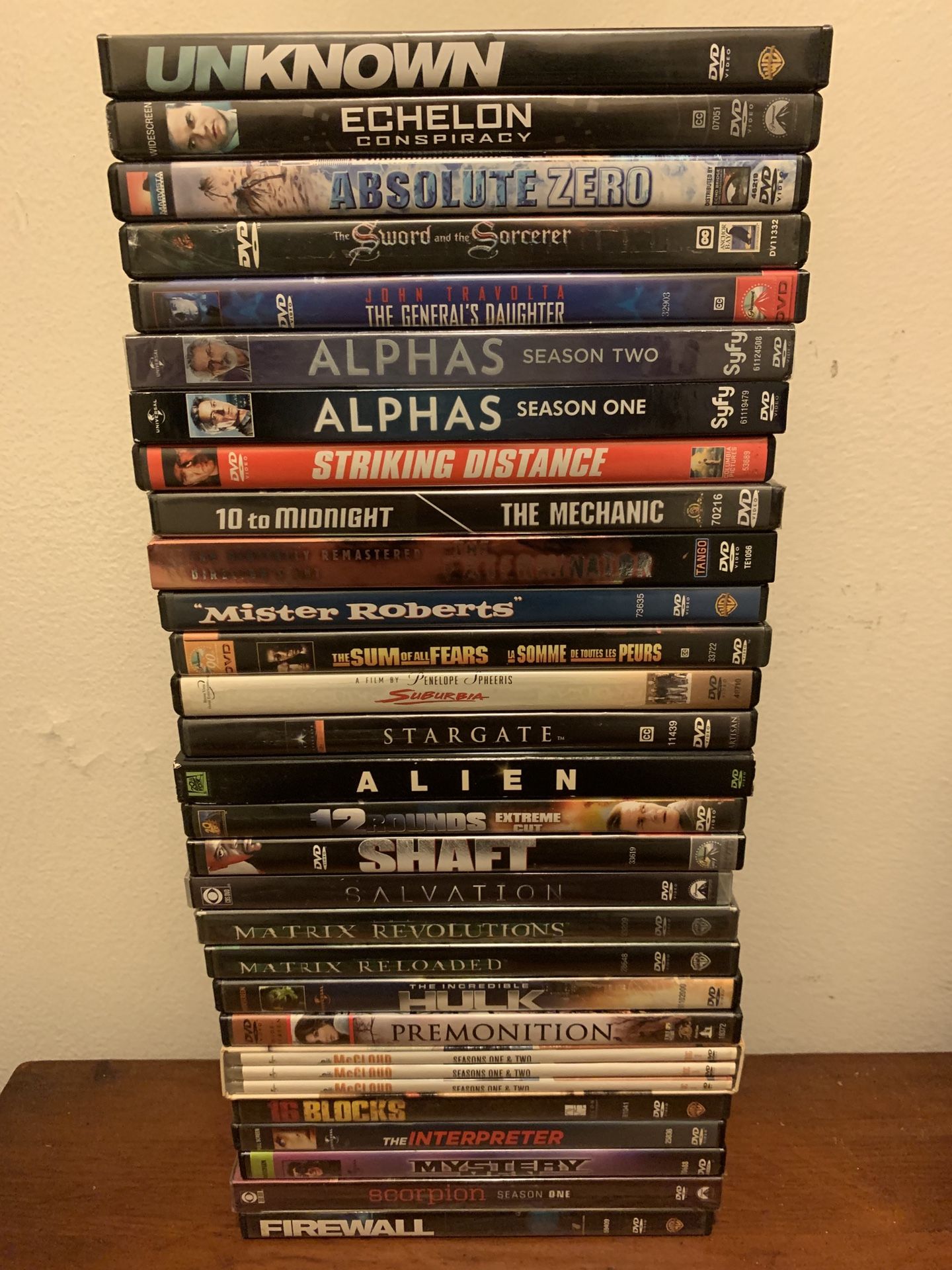 LOT 45 DVDs - 36 MOVIES + 9 TV SERIES in EX+ CONDITION Drama Sci-Fi Thrillers Action..