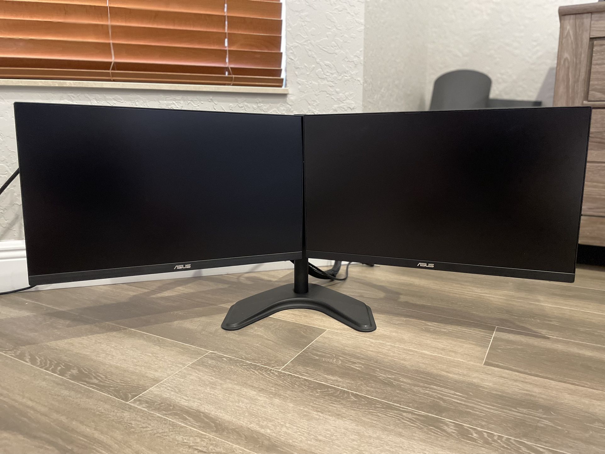 ASUS 24in Dual Monitor With Stand 