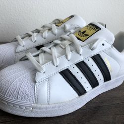 Adidas Superstar