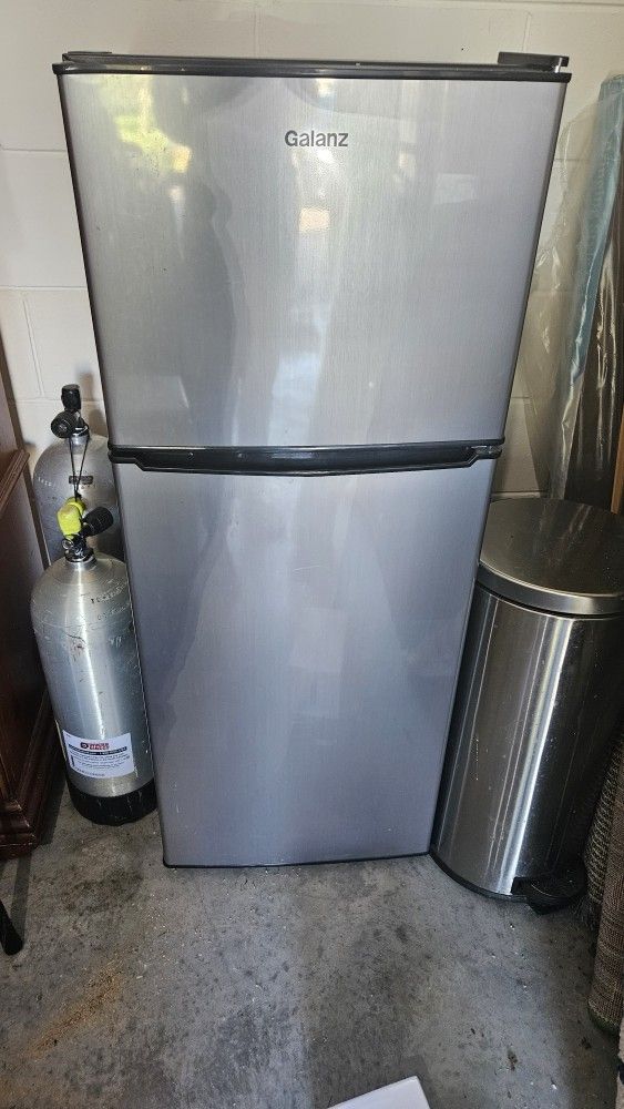 Galanz 4.6. Cu ft Two Door Mini Refrigerator with Freezer, Stainless Steel