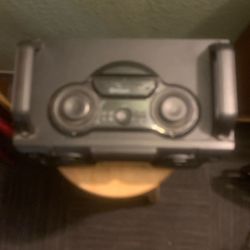 Bluetooth And Aux Cord Speaker 