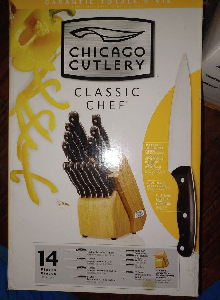 14 Piece Chicago Cutlery Set