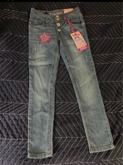 $10, New Girls jeans size 7