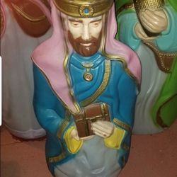 Empire, Christmas Nativity Decoration, Life Size Lighted Kneeling Wiseman's King's Blow Mold, Measures 52" Height, Retired Piece, Good Condition.