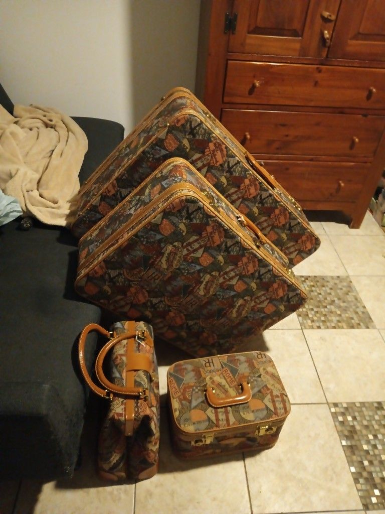 Skylite Vintage Suitcase Combo