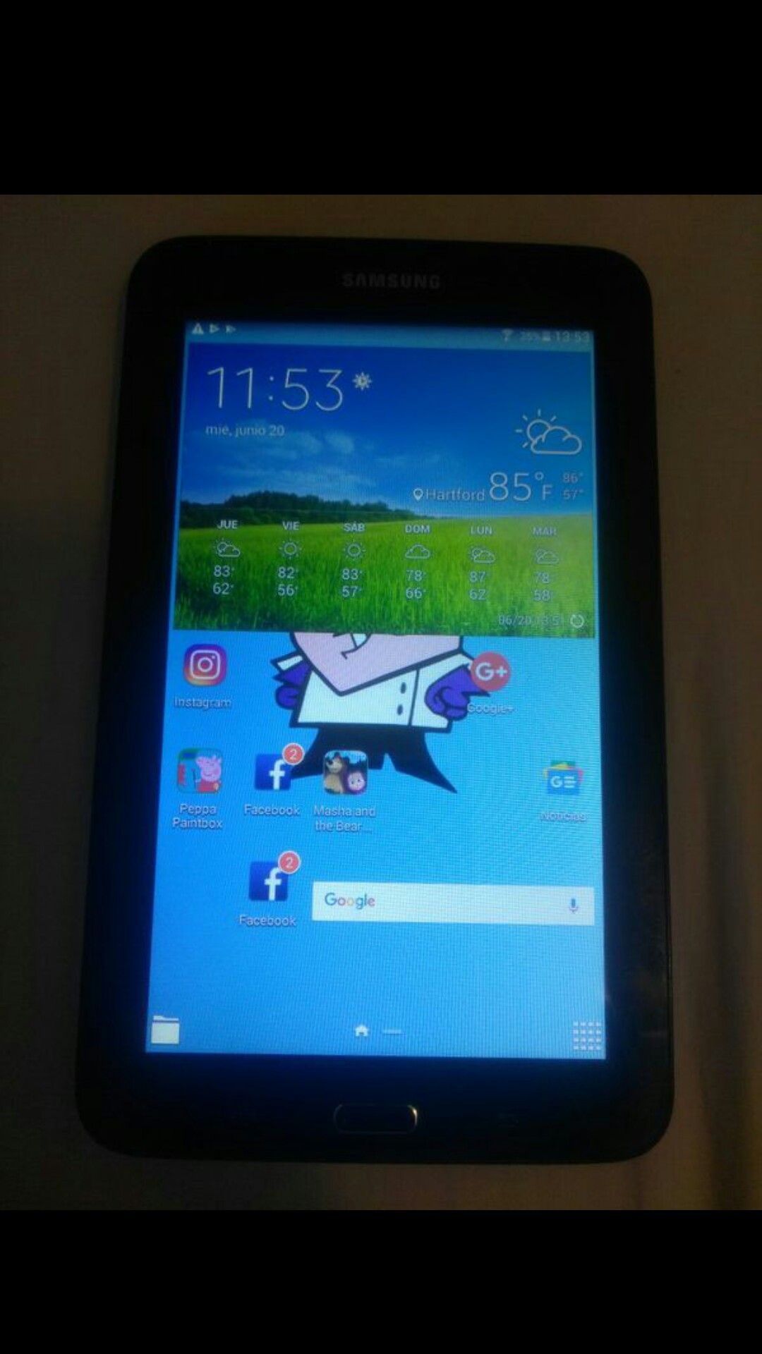 Samsung Galaxy Tab 3 Lite 7 - SM-T113 - WIFI 8GB - Black like new with charger Only serious buyers Thanks
