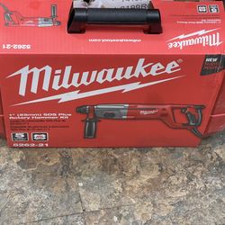 Miluakee 1” Rotary Hammer 