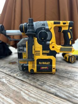 Hammer drill Dewalt