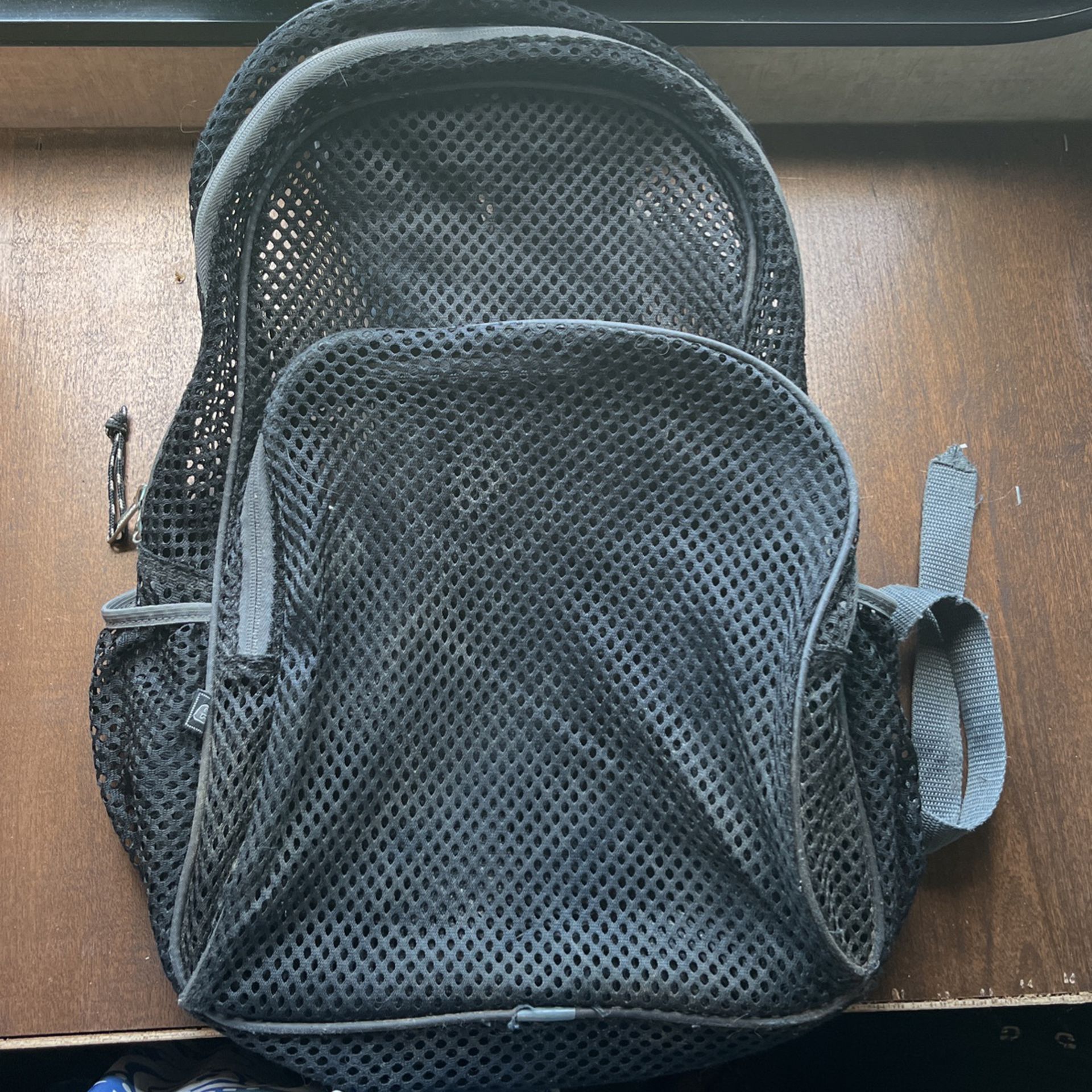 2Xstrap Mesh Backpack