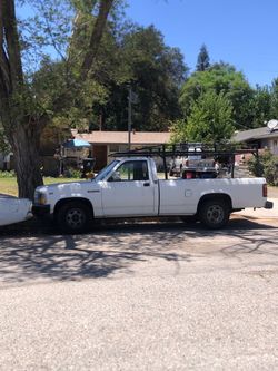 Dodge Dakota 94. de 6 cilindros corre muy bien