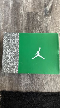 Air Jordan 3s “pine green” Size 12 men