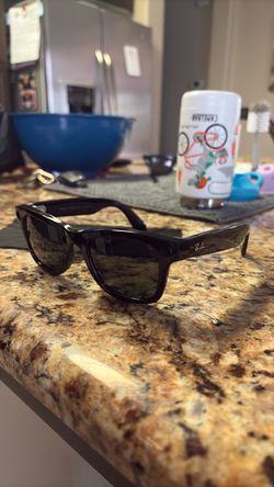 Ray-Ban Meta Smart Glasses 2