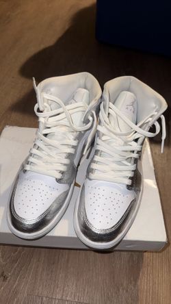 Jordan 1 woman’s 10.5 men’s 9