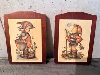 Hummel Wood Plaque Wall Art Set of 2