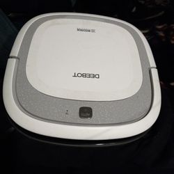 DeeBot