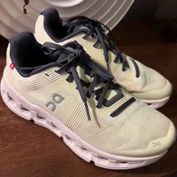 On Running Cloudtec Sneakers