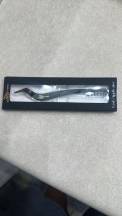 Lash applicator