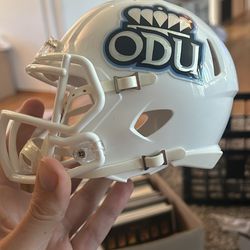 ODU Mini Helmet And 3x5 Flag