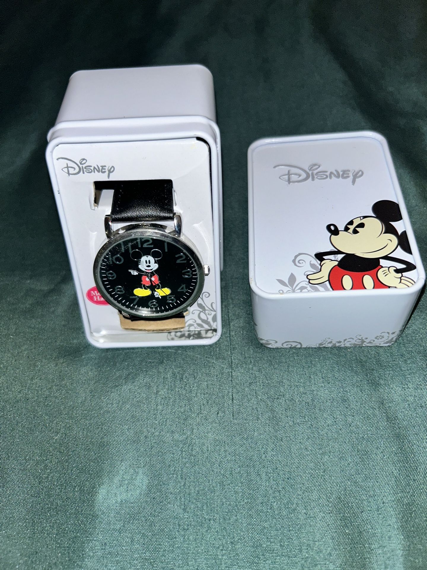 MICKEY MOUSE WATCH (BLACK FACE)