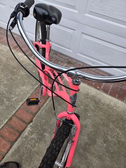 Girls beach cruiser