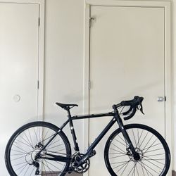 Fuji Tread 3.0 LE Road Bike 