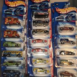 2004 Hot Wheel 5 Car Sets 