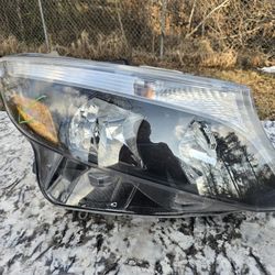 2016-2020 Mercedes Metris Right Side Halogen Headlight 