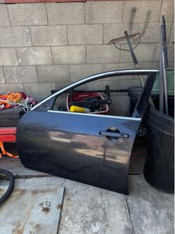 2011 Infiniti g37 driver side doors