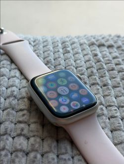 Apple watch series 8