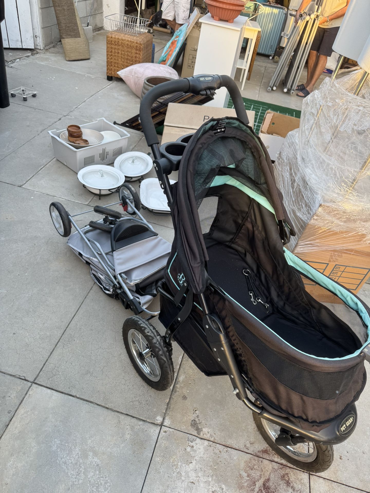 Pet Gear Luxury Pet Stroller Skyline