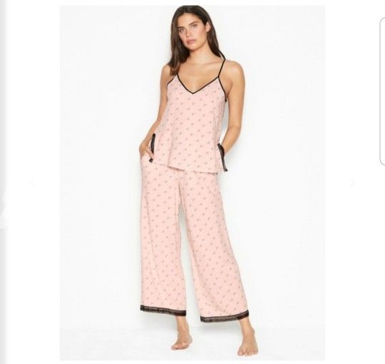 *~♥NeW ViCtOrIa'S SeCrEt Pj SeT♥~*