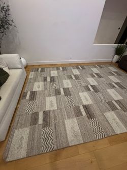 Crate & Barrel Rug