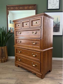 Thomasville Chest Dresser