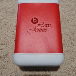 Jennie Beats Solo 4 Limited Edition 