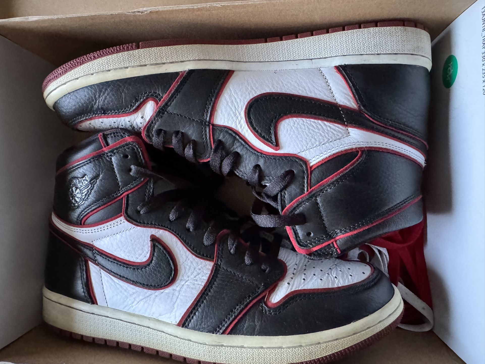Jordan 1 Bloodline 🩸
