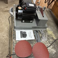 Lawnmower blade sharpener