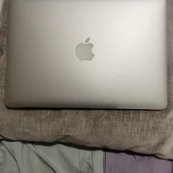 MacBook 