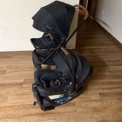   Nuna Triv Next Stroller and Car seat
