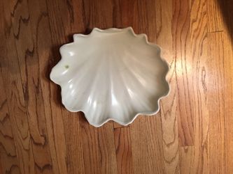 Catalina Pottery 🇺🇸 USA 🇺🇸 🐚 White She’ll Serving Dish 🐚 💥’Note Factory Imperfection 💥