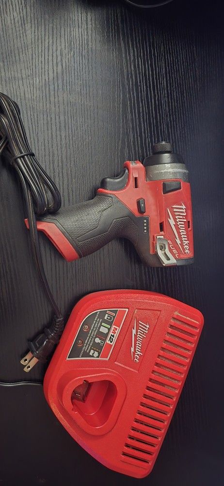 Milwaukee M12 FUEL 1/4" Hex Impact
