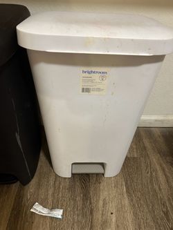 Kitchen Trash Can