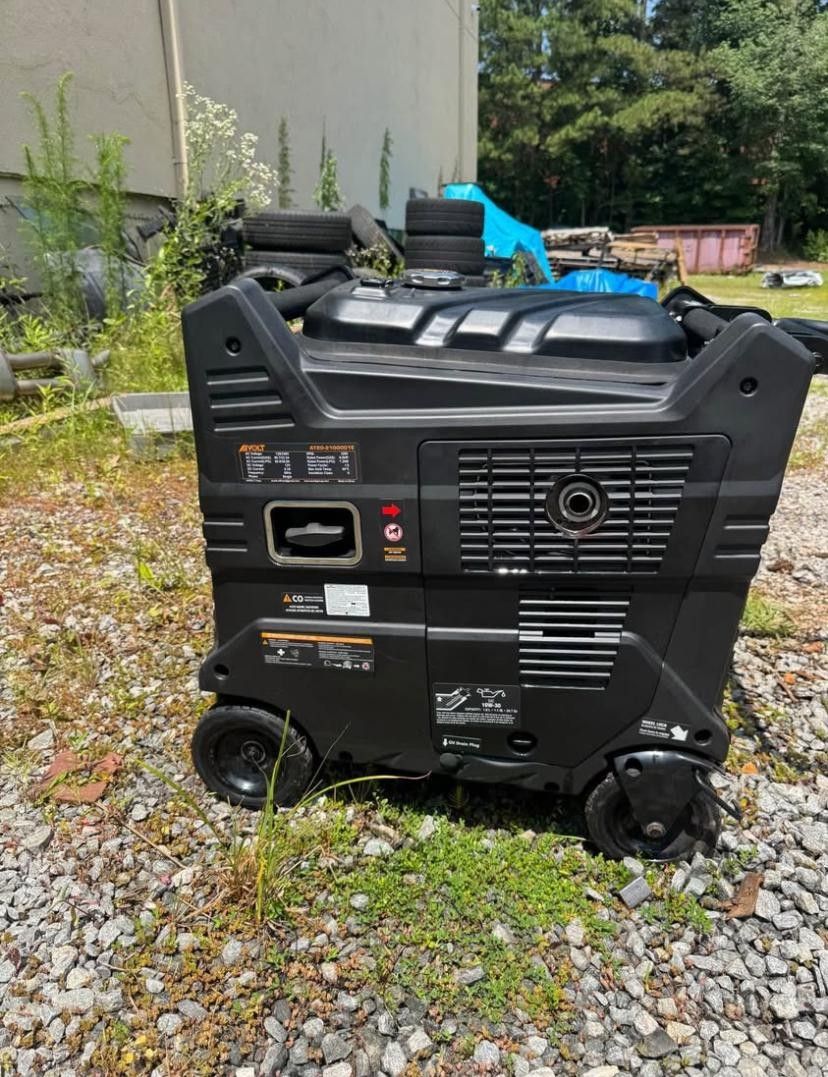 AIVOLT 10,000W Duel Fuel Inverter Generator Like New - Only 112 Hours