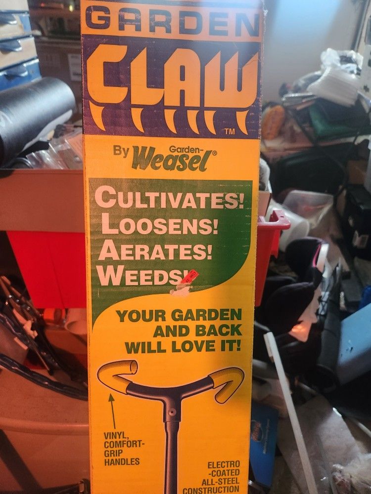 The CLAW by Garden Weasel NEW